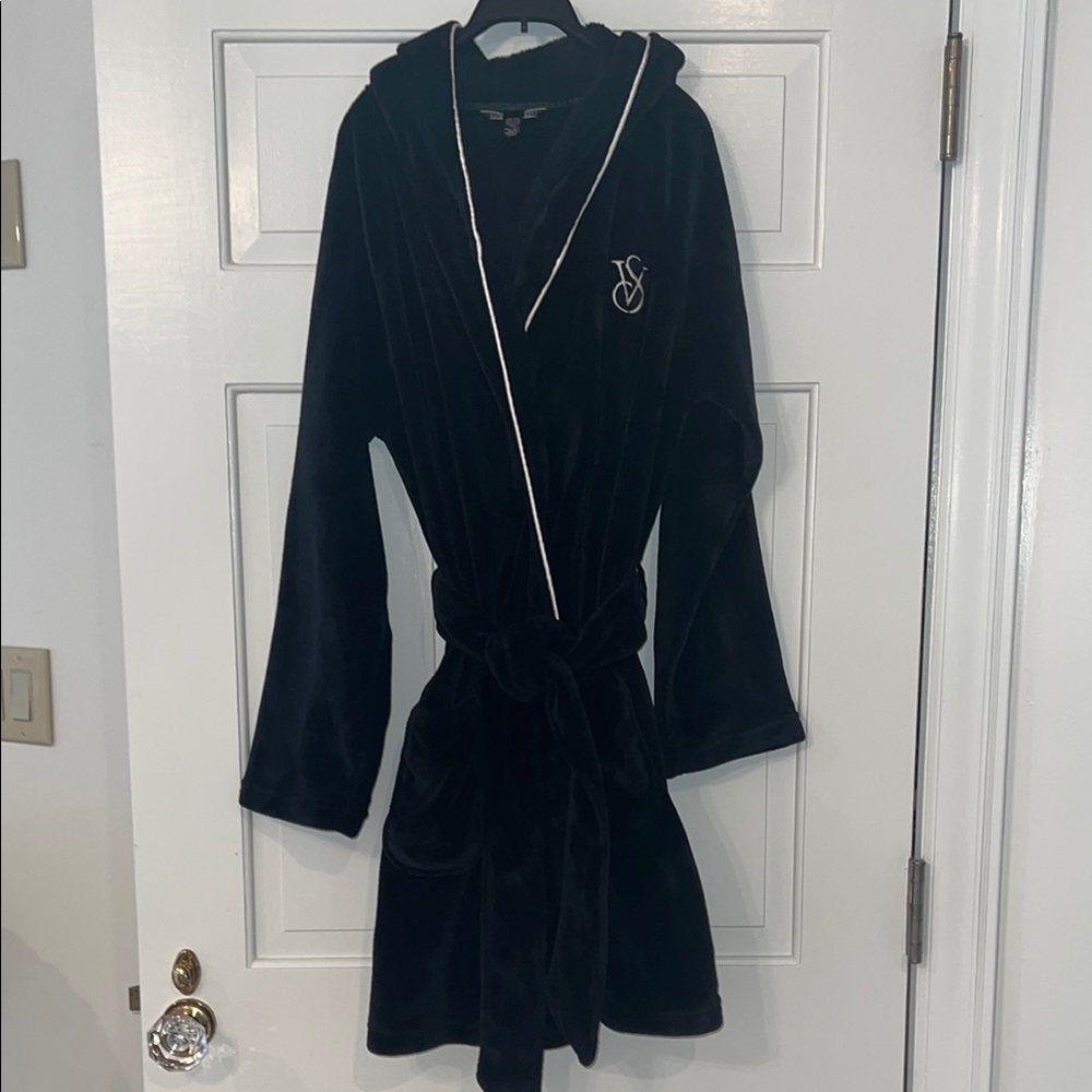 Victoria's Secret Black Hooded Robe trimmed in very pale pink